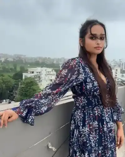 Kodarma Escorts